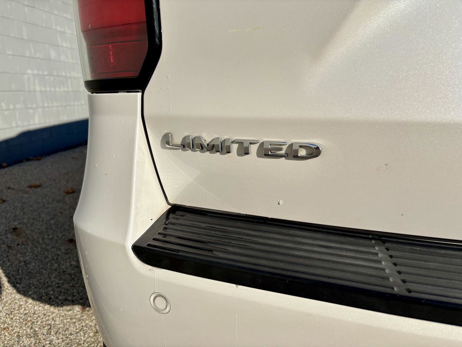 Used 2018 Ford Expedition Max Limited image 36