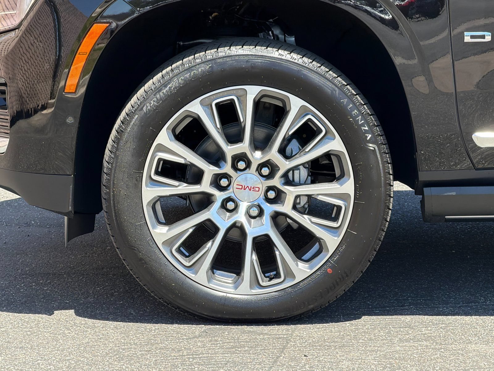 New 2026 GMC Yukon XL Denali w/ Denali Reserve Package AWD/4WD image 26
