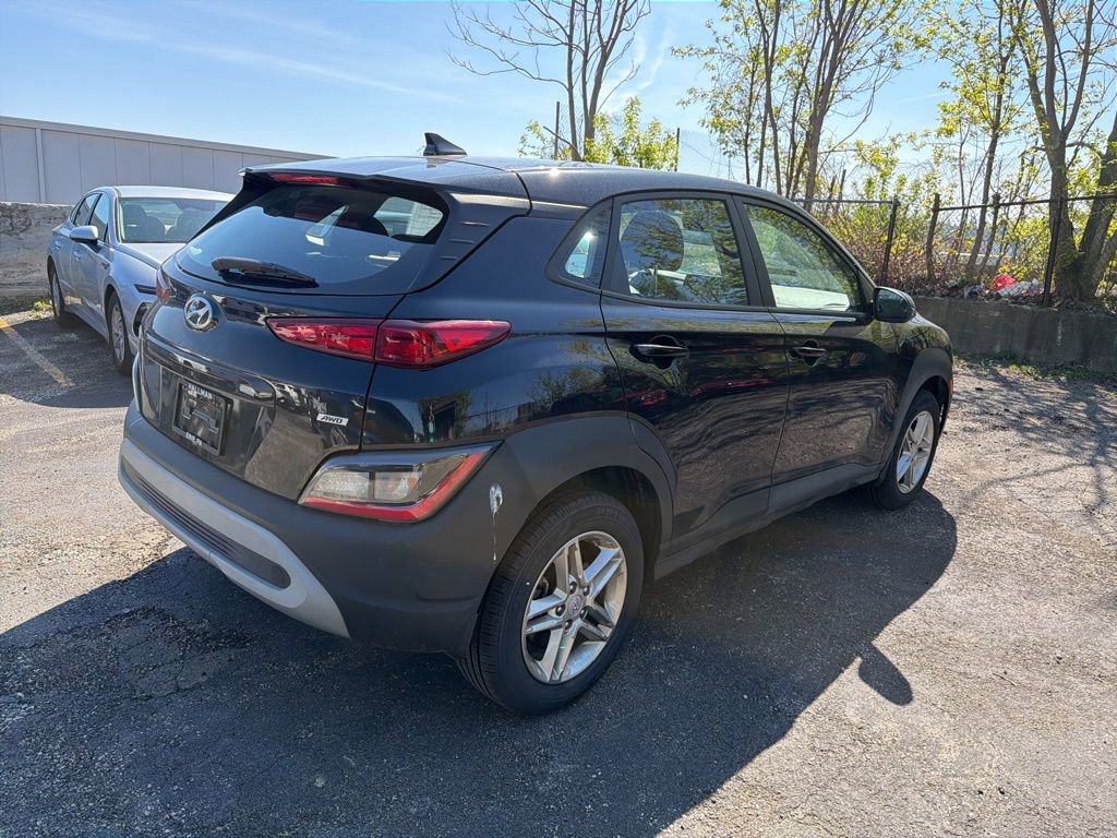 Certified 2023 Hyundai Kona SE AWD/4WD image 7