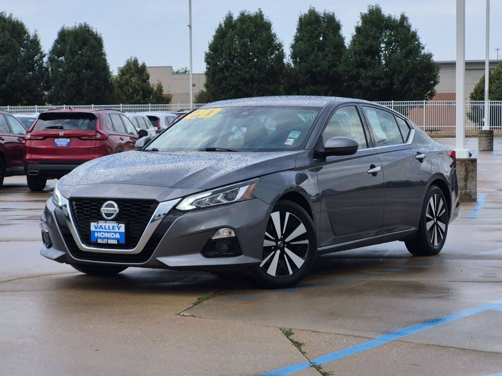 Used 2020 Nissan Altima 2.5 SL FWD image 2