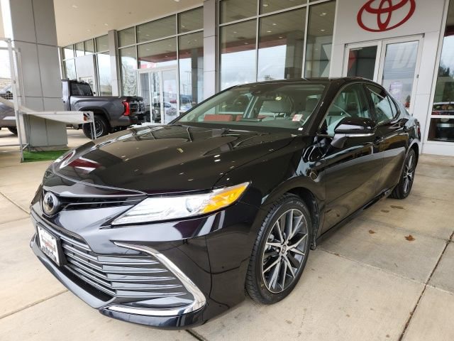 Used 2024 Toyota Camry XLE w/ Navigation Package AWD/4WD image 6