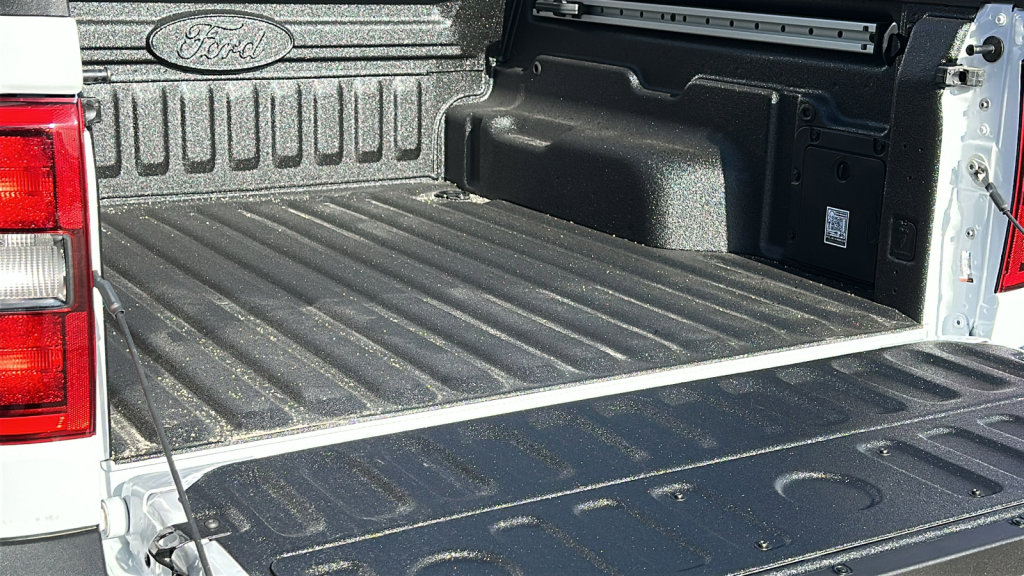 New 2025 Ford Maverick Lariat w/ 4K Tow Package image 27