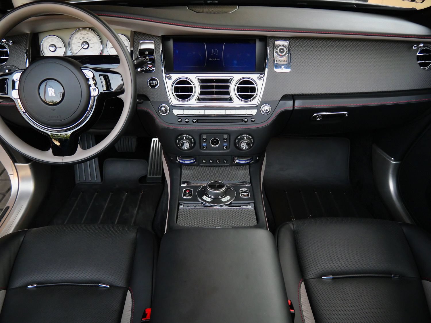 Certified 2021 Rolls-Royce Dawn RWD image 4