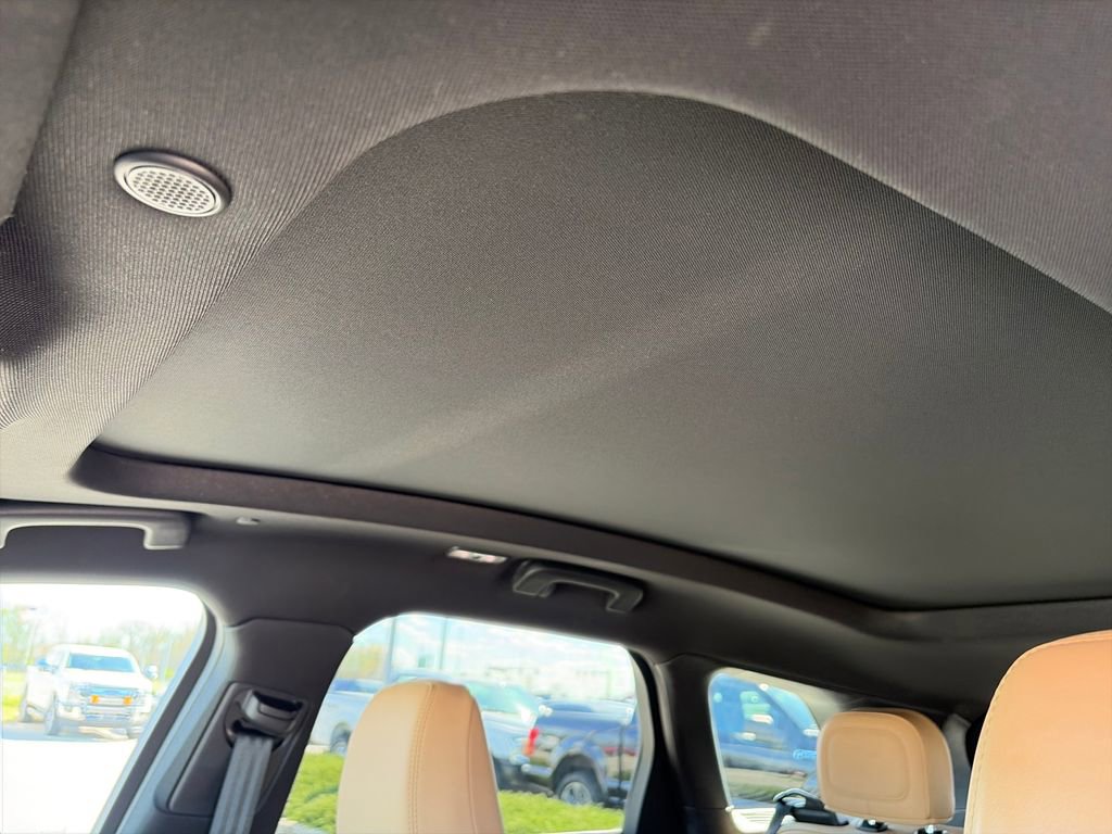 Used 2022 Lincoln Corsair Reserve w/ Elements Package image 23