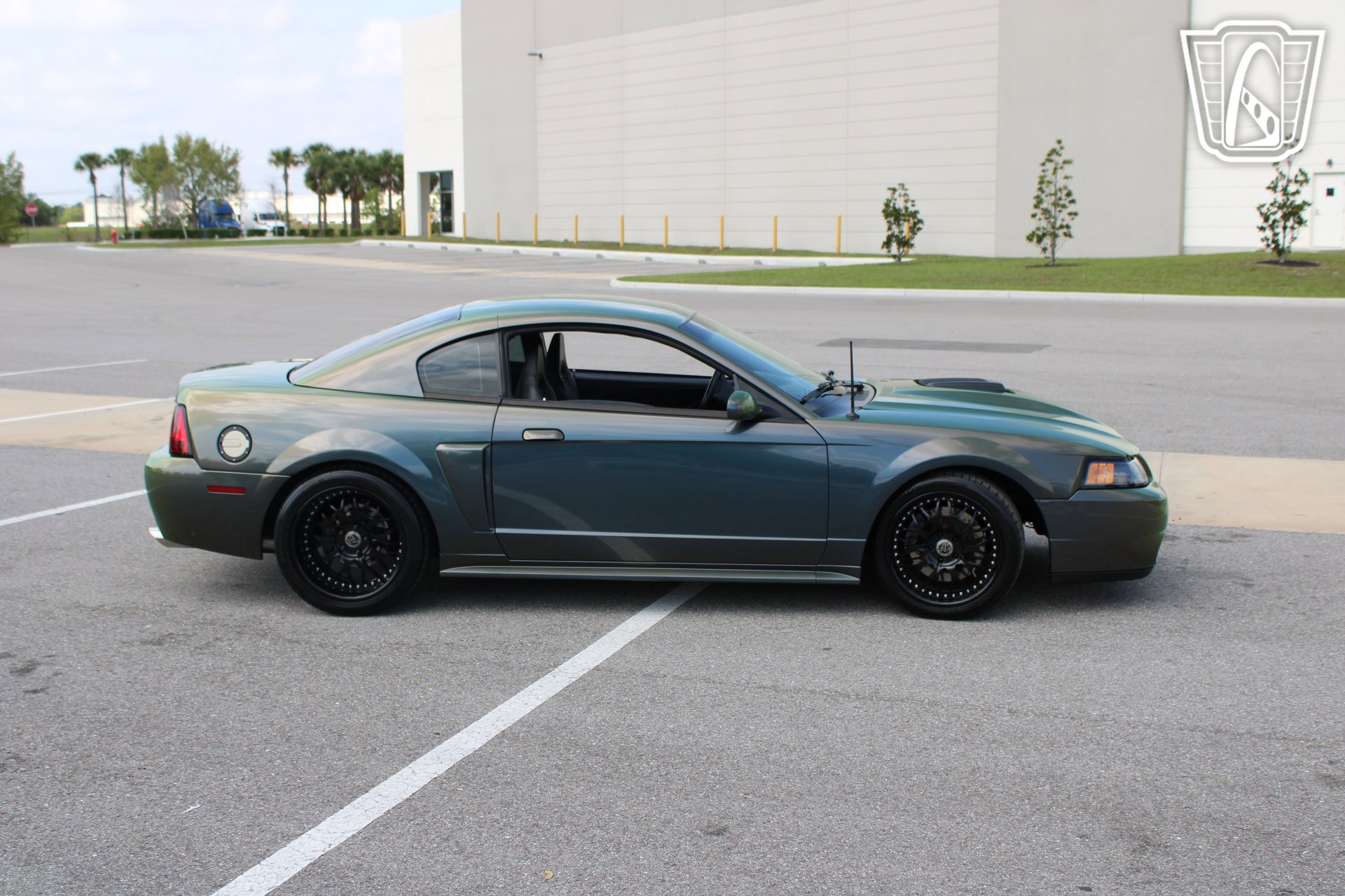 Used 2003 Ford Mustang Mach 1 image 4