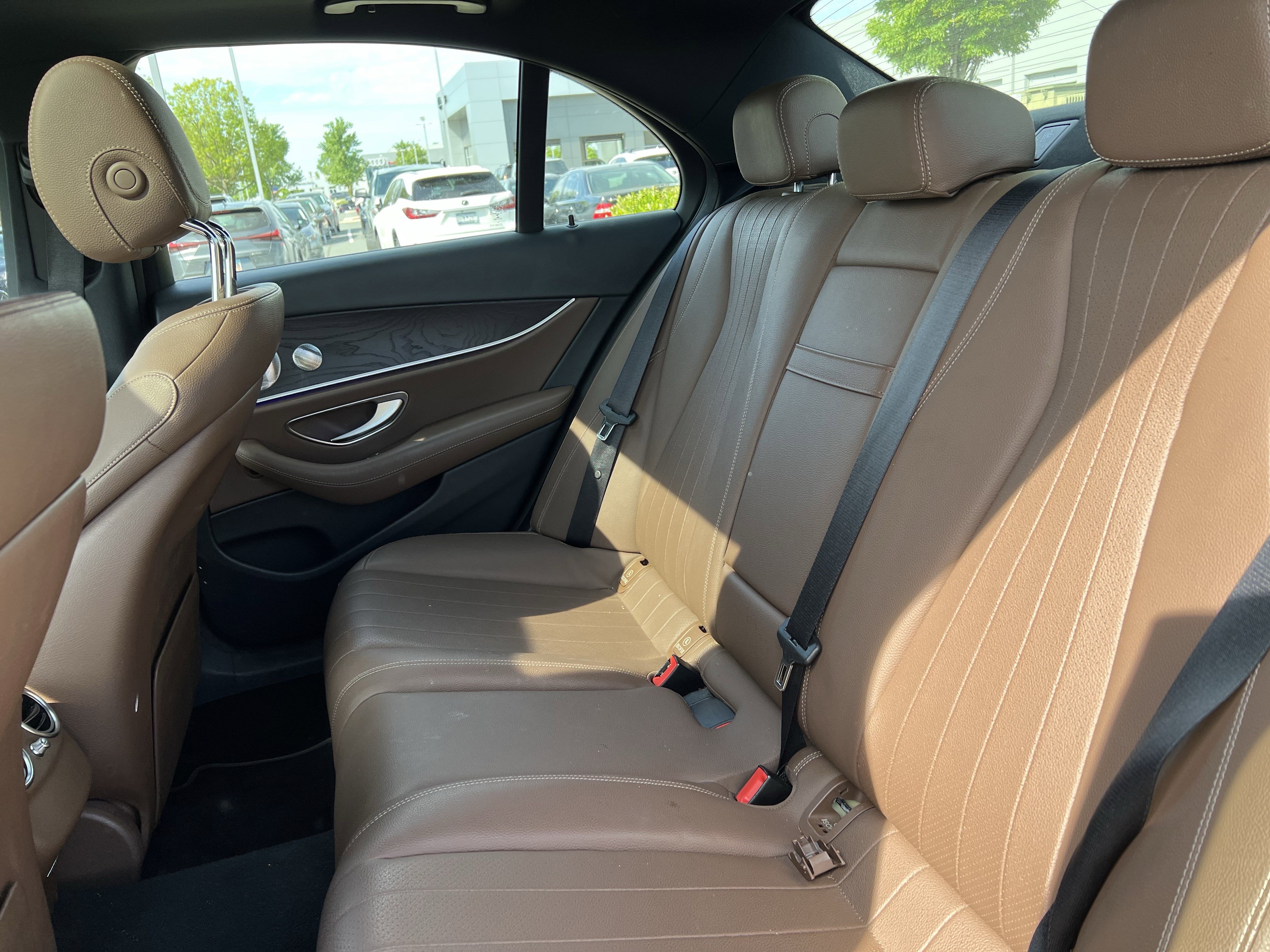 Used 2020 Mercedes-Benz E 350 Sedan image 34