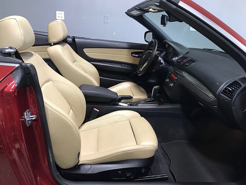 Used 2013 BMW 128i Convertible RWD image 21