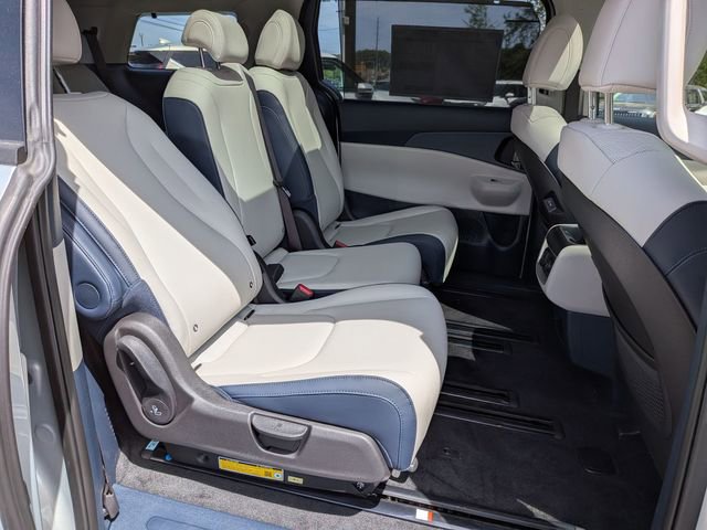 New 2026 Kia Carnival SX FWD image 24