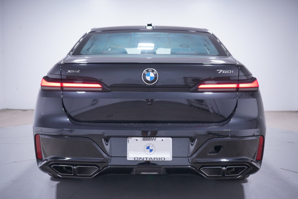 New 2026 BMW 760i xDrive w/ Executive Package AWD/4WD image 5