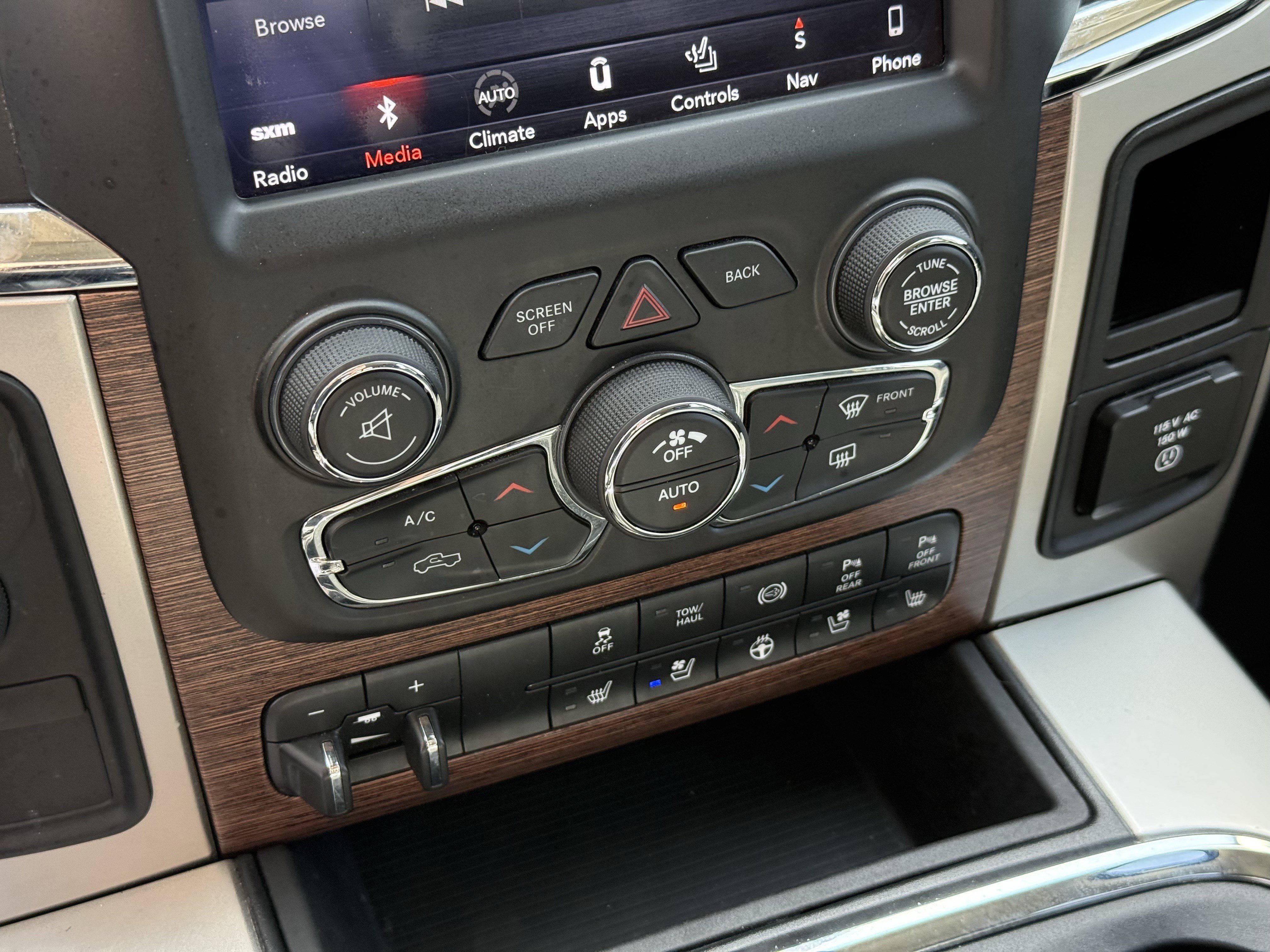 Used 2018 RAM 2500 Laramie image 21