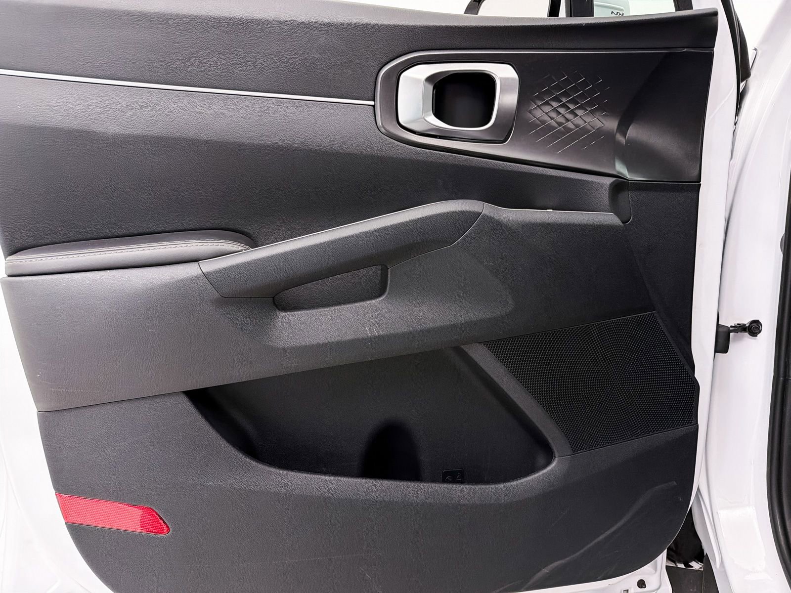 Used 2022 Kia Sorento LX FWD image 17