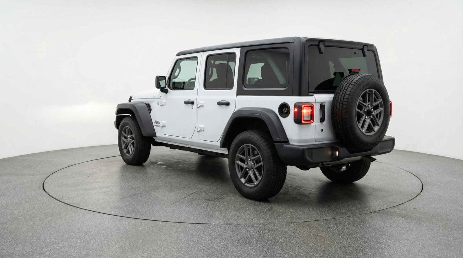 Used 2025 Jeep Wrangler Sport S image 5