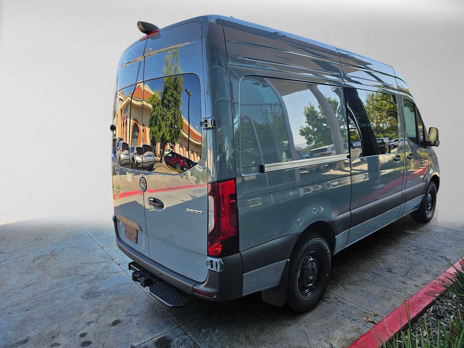 New 2026 Mercedes-Benz Sprinter 2500 image 3