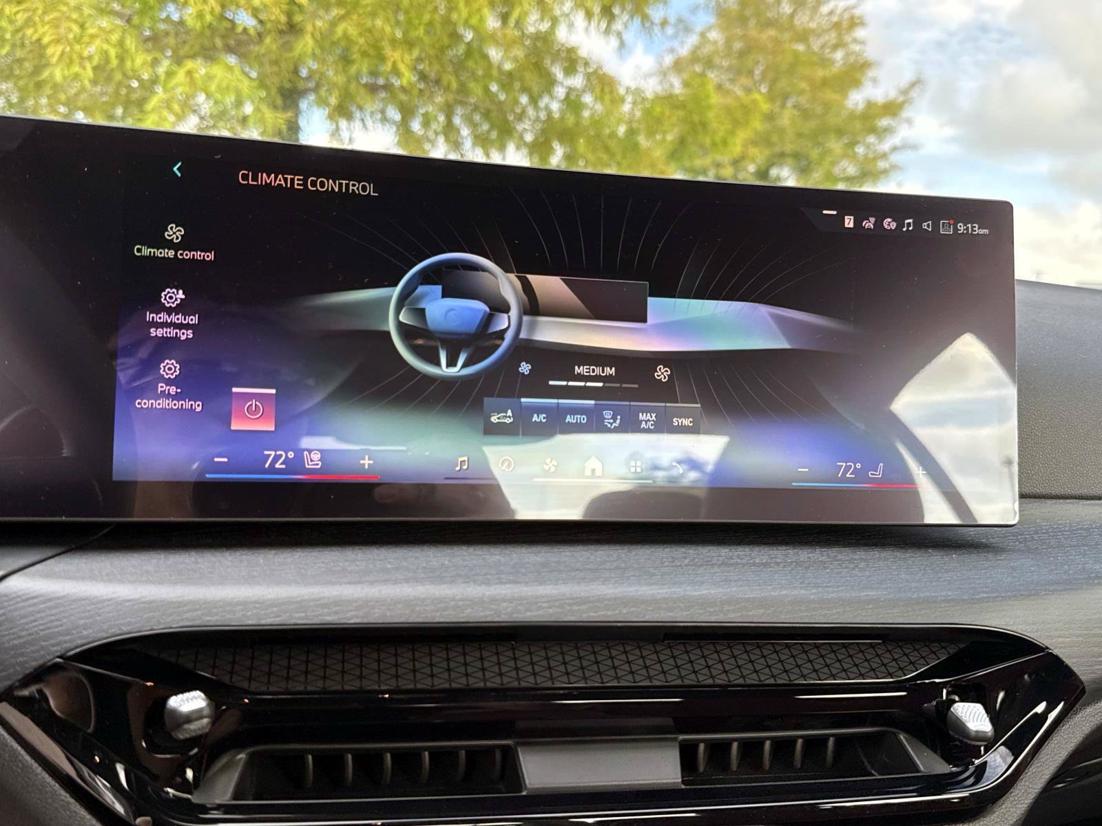New 2026 BMW 330i Sedan w/ Convenience Package RWD image 25