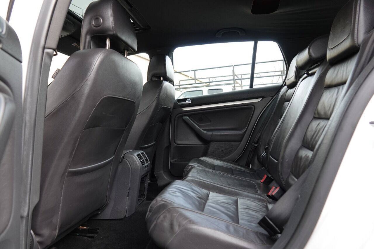 Used 2007 Volkswagen GTI 4-Door FWD image 54