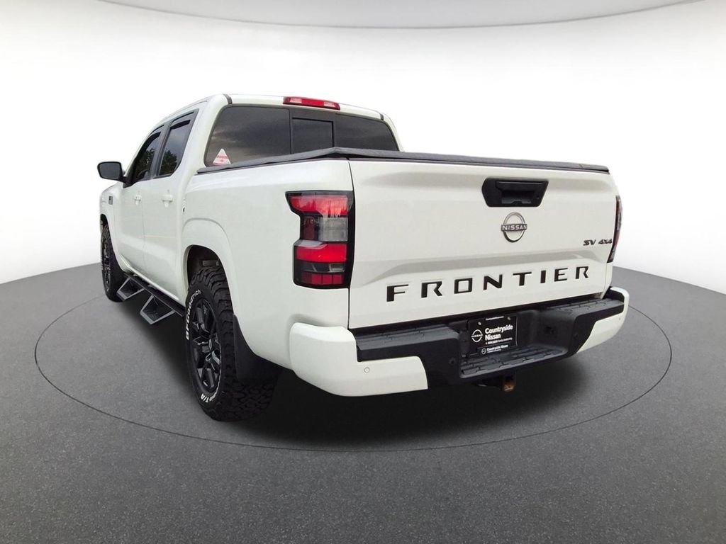 Used 2022 Nissan Frontier SV AWD/4WD image 7