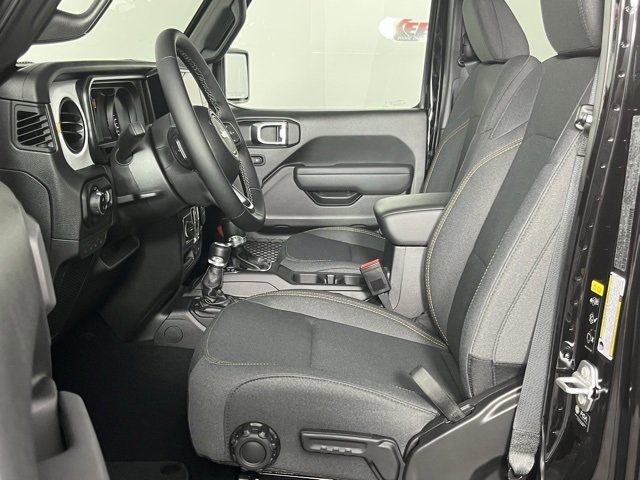 New 2025 Jeep Gladiator Sport image 22