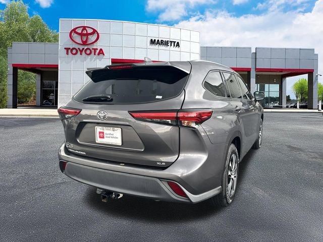 Certified 2021 Toyota Highlander XLE FWD image 29