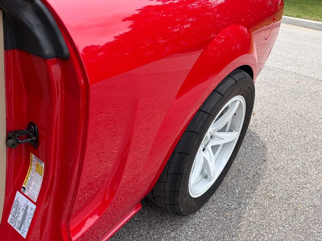 Used 2006 Ford Mustang GT RWD image 14