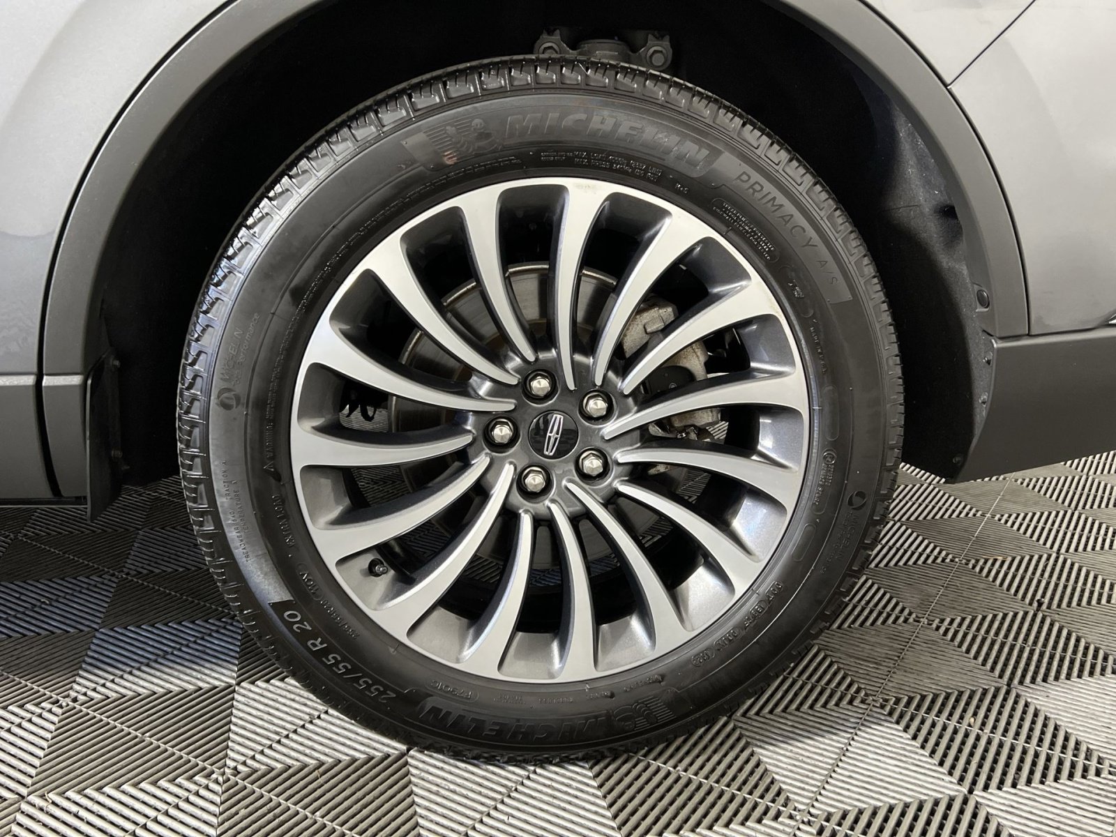 Used 2023 Lincoln Aviator Reserve w/ Equipment Group 201A image 12