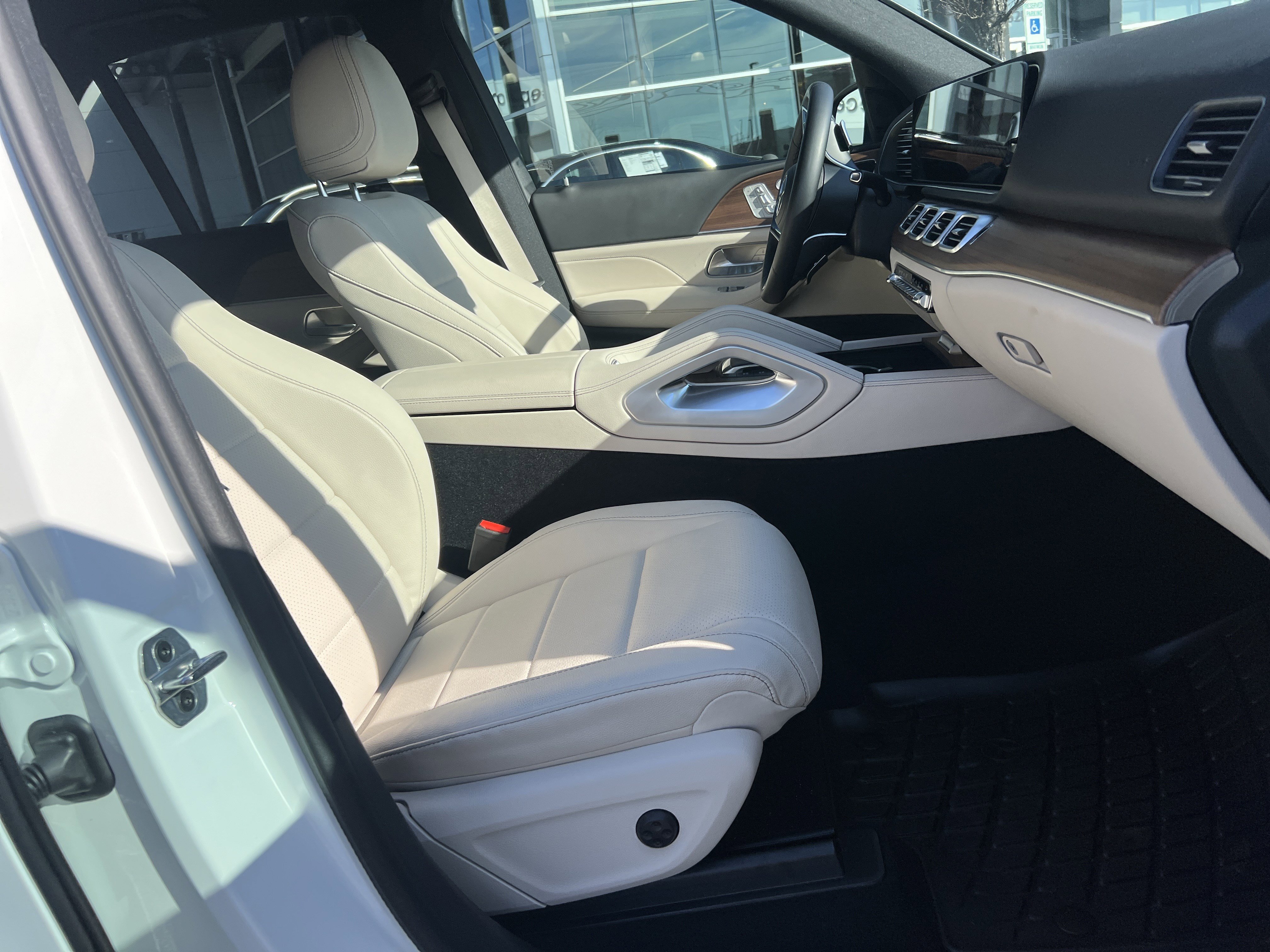 Certified 2025 Mercedes-Benz GLE 350 4MATIC image 35
