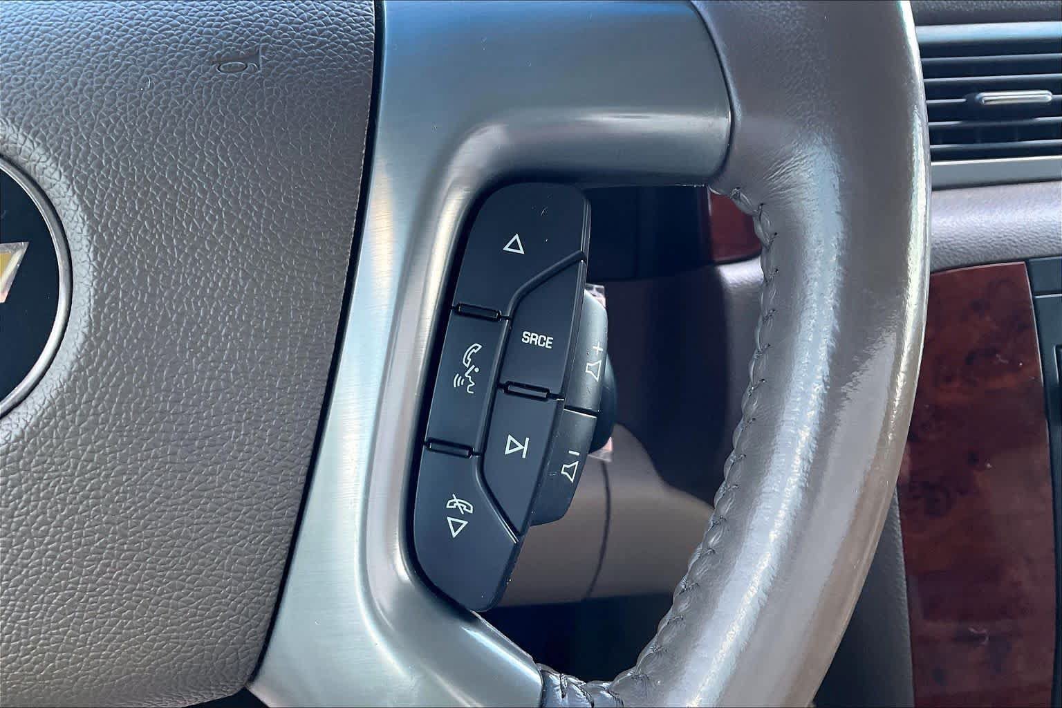 Used 2011 Chevrolet Tahoe LTZ RWD image 22
