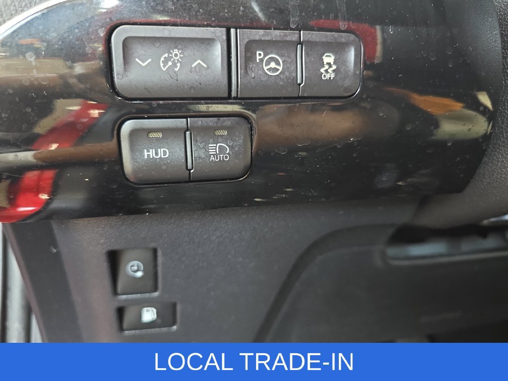 Used 2018 Toyota Prius Prime Advanced FWD image 26