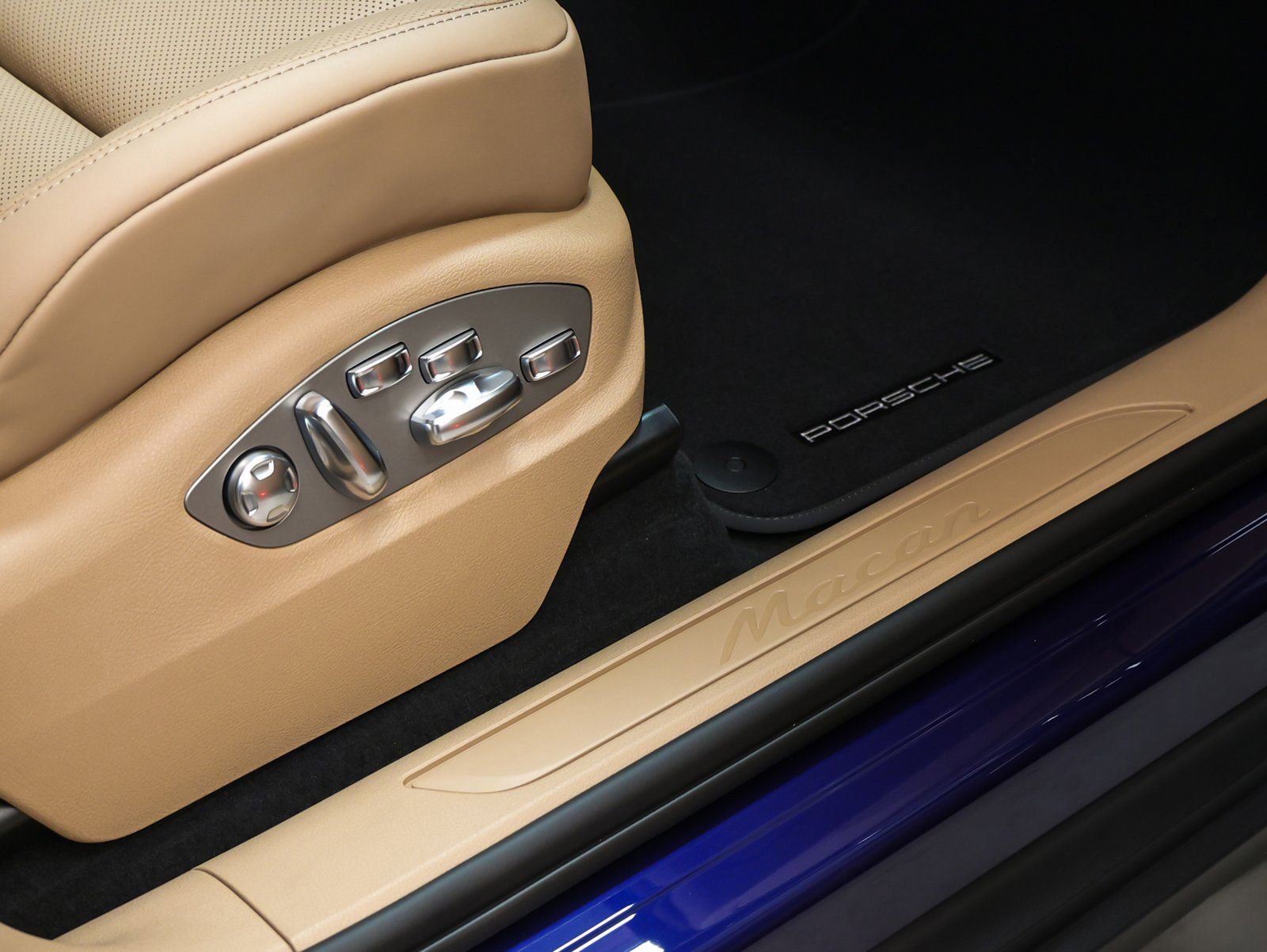 New 2026 Porsche Macan image 18