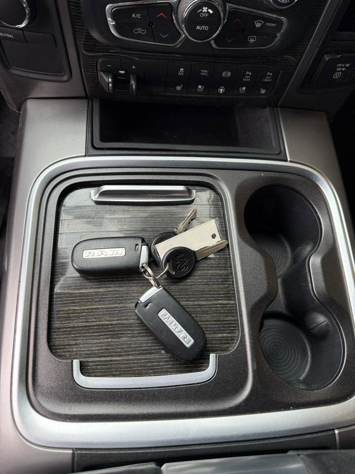 Used 2016 RAM 2500 Limited AWD/4WD image 12