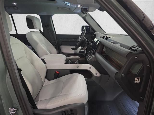 Used 2026 Land Rover Defender 110 Trophy Edition AWD/4WD image 10