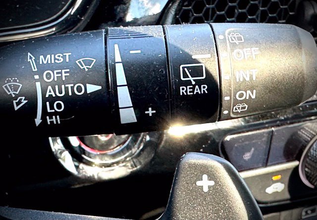 Used 2024 Honda CR-V Sport Touring image 17