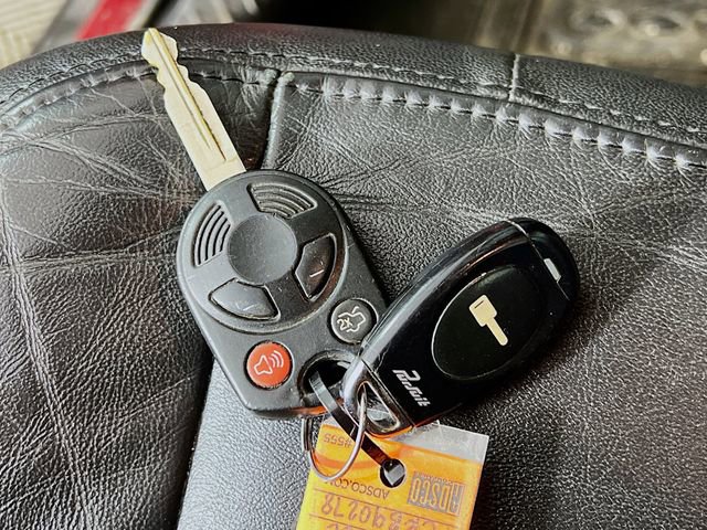 Used 2012 Ford Escape Limited image 11