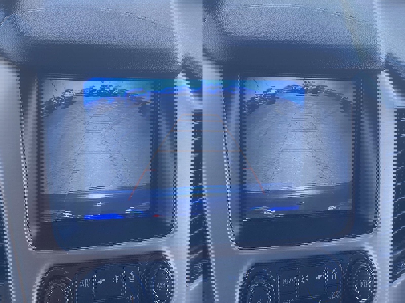 Used 2018 GMC Yukon Denali w/ Open Road Package image 28