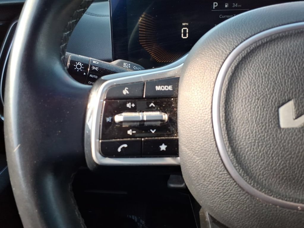 Used 2024 Kia Sorento S FWD image 18