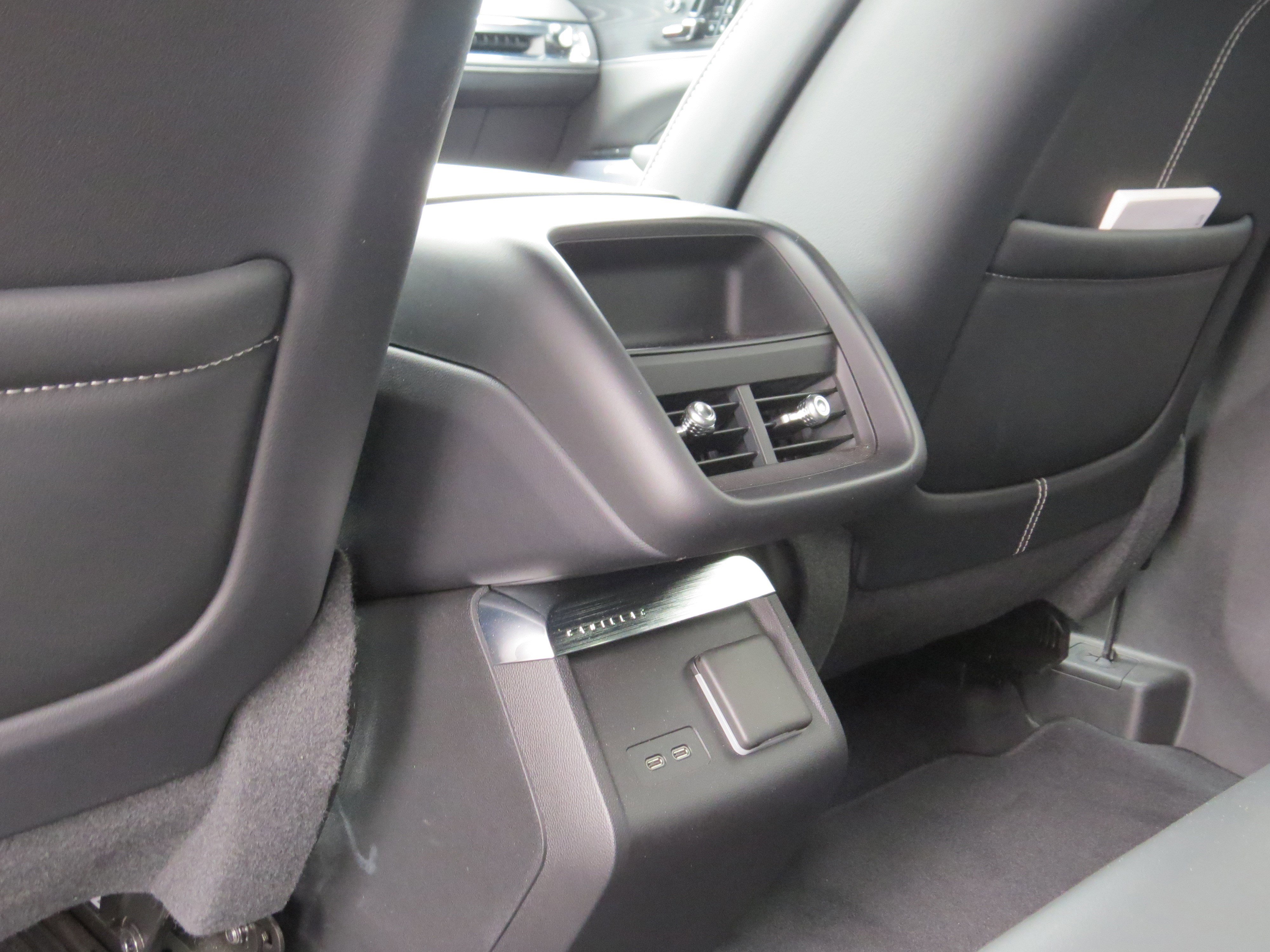 New 2025 Cadillac Lyriq Sport image 16