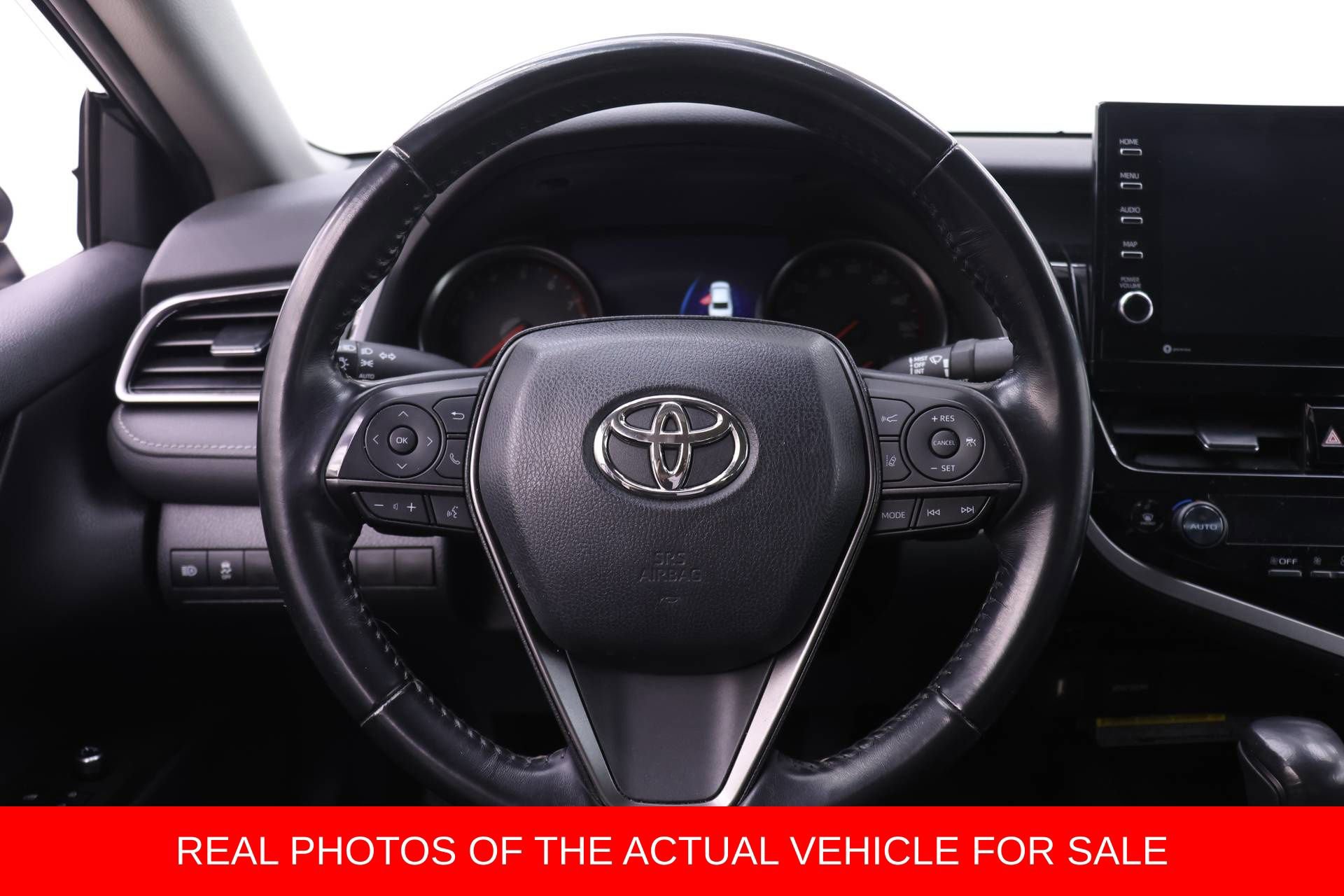 Used 2021 Toyota Camry XSE FWD image 13