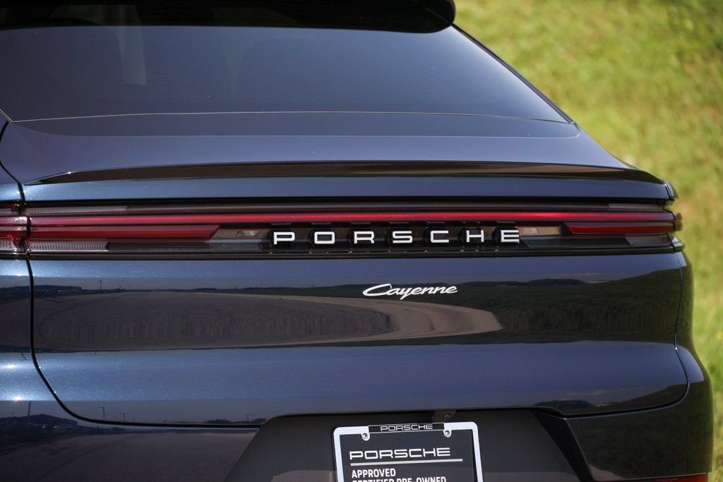 Certified 2026 Porsche Cayenne Coupe AWD/4WD image 21