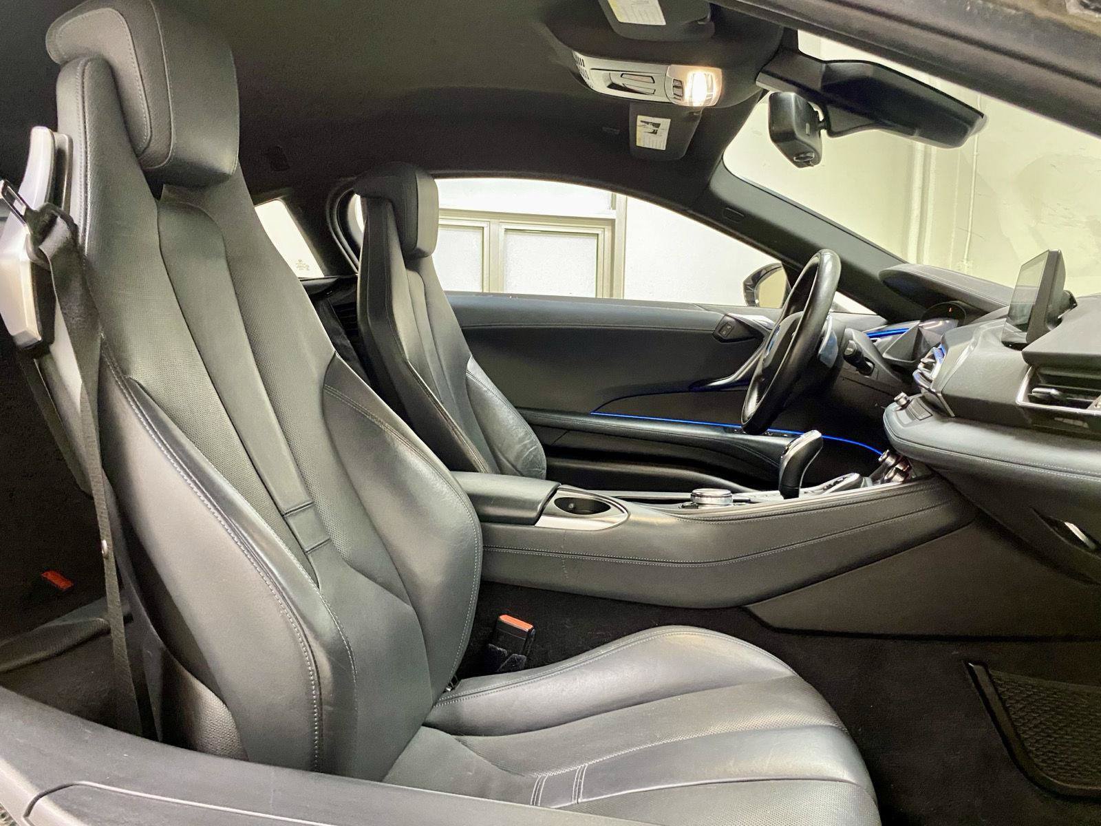 Used 2016 BMW i8 AWD/4WD image 19