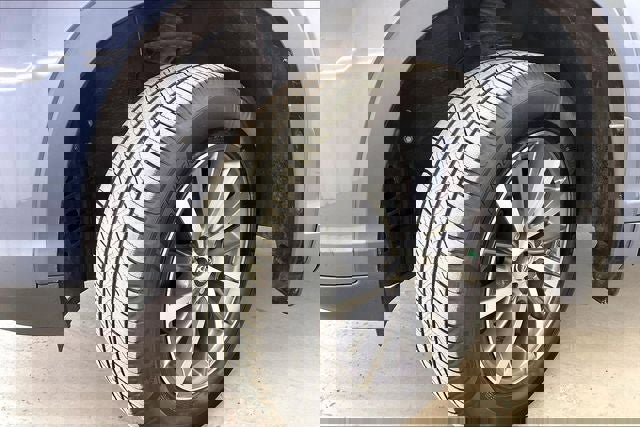 Used 2017 Toyota Highlander XLE image 34