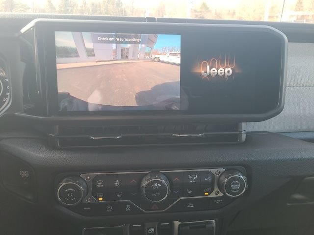 New 2026 Jeep Gladiator Sport AWD/4WD image 15