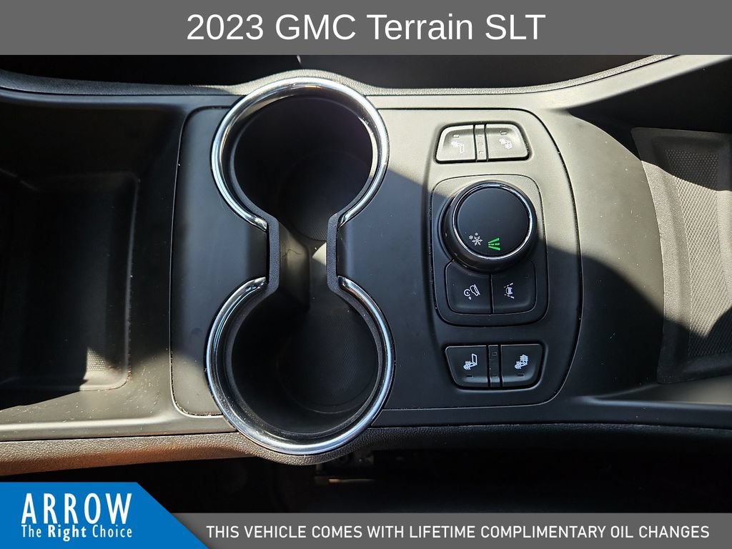 Used 2023 GMC Terrain SLT FWD image 28