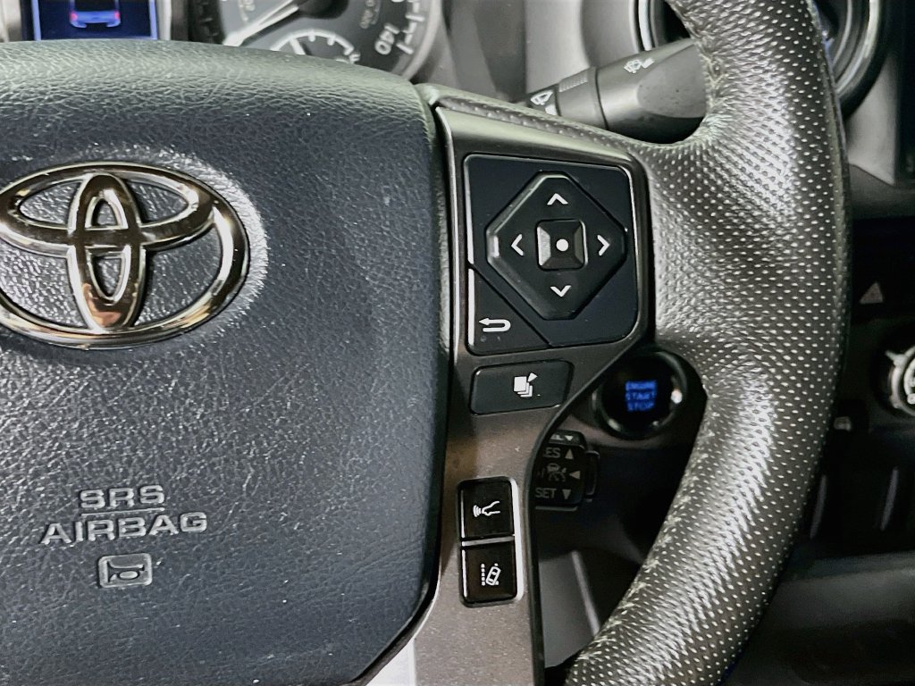 Used 2019 Toyota Tacoma TRD Sport AWD/4WD image 16