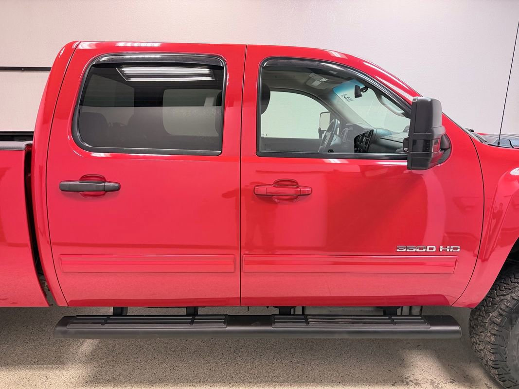 Used 2011 Chevrolet Silverado 3500 LT image 10