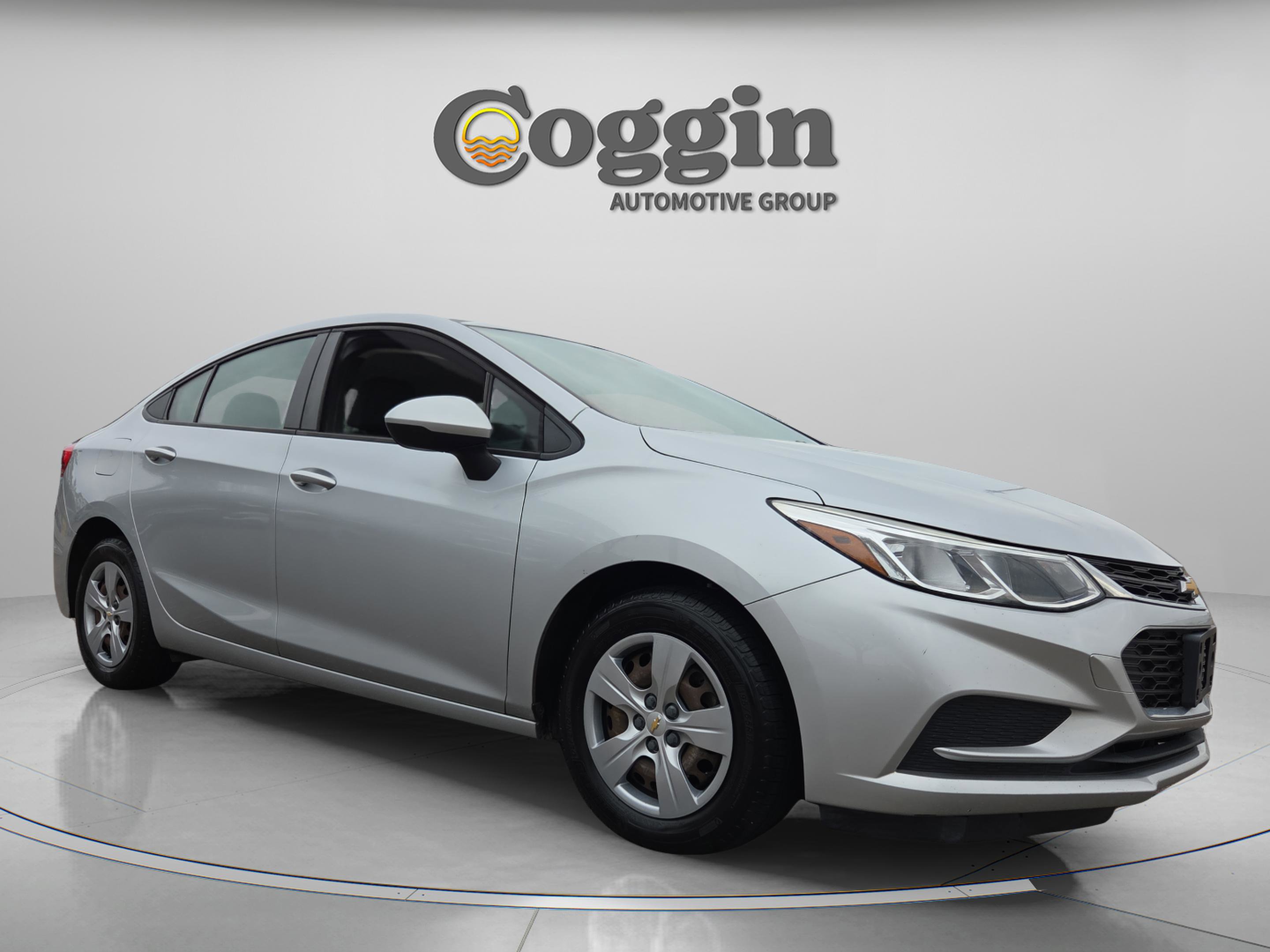Used 2018 Chevrolet Cruze LS image 8