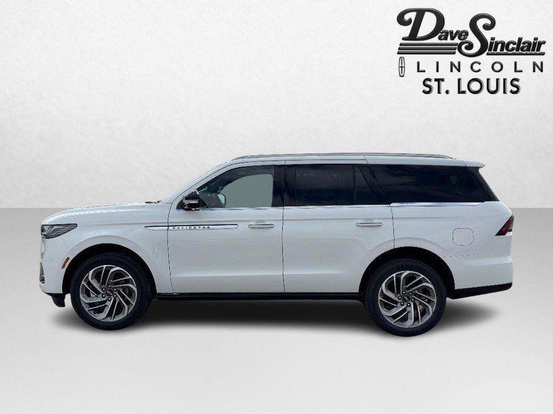 New 2026 Lincoln Navigator Reserve AWD/4WD image 6