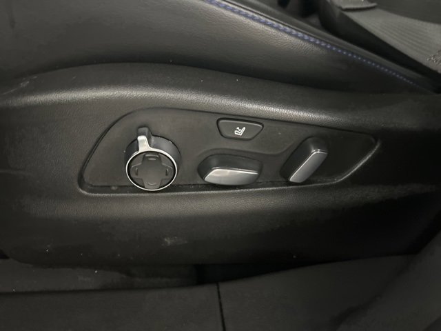 Used 2024 Cadillac XT4 Sport image 10