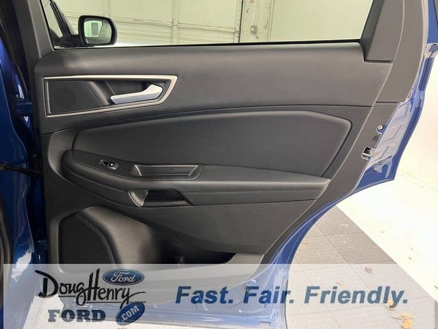 Used 2024 Ford Edge SEL image 32