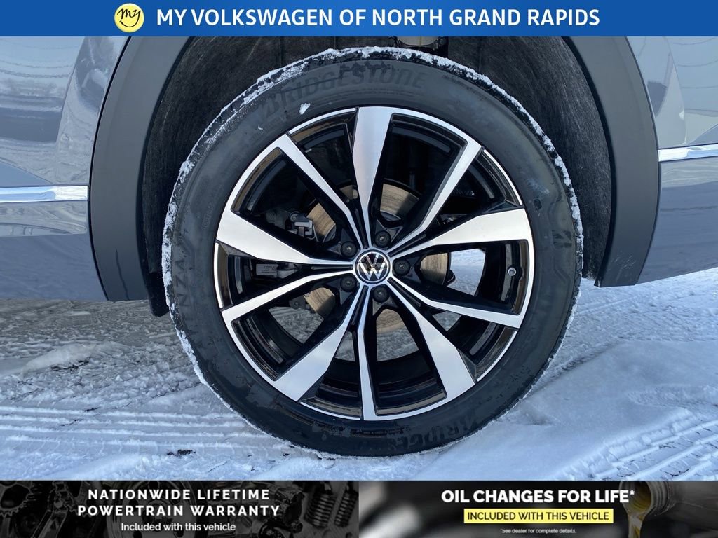 New 2026 Volkswagen Atlas SEL Premium R-Line image 5