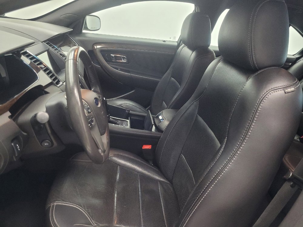 Used 2019 Ford Taurus Limited image 18