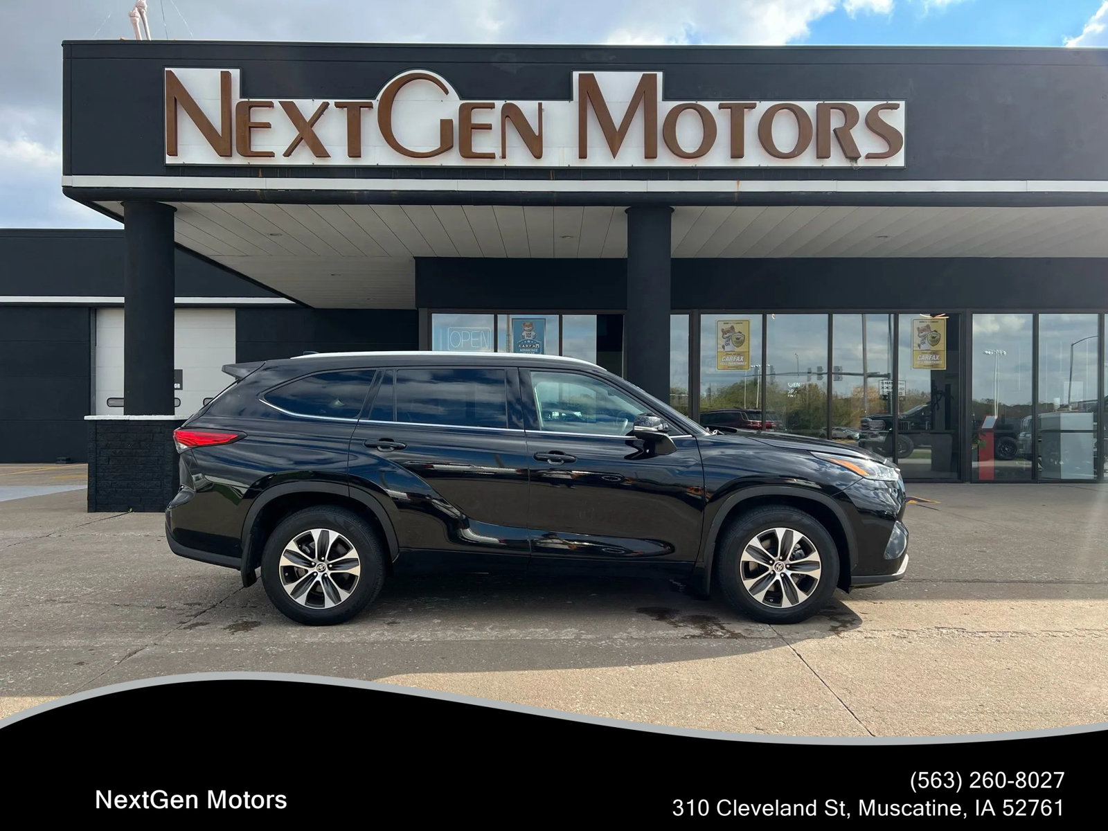 Used 2021 Toyota Highlander XLE